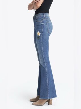 Mother Denim Flower Embroidered Flare Jeans Size 27
